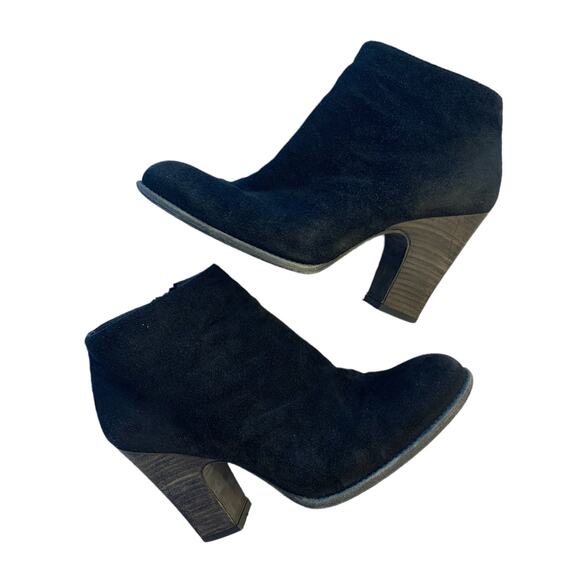 Stuart Weitzman Suede Ankle Boots 8M - Picture 4 of 10